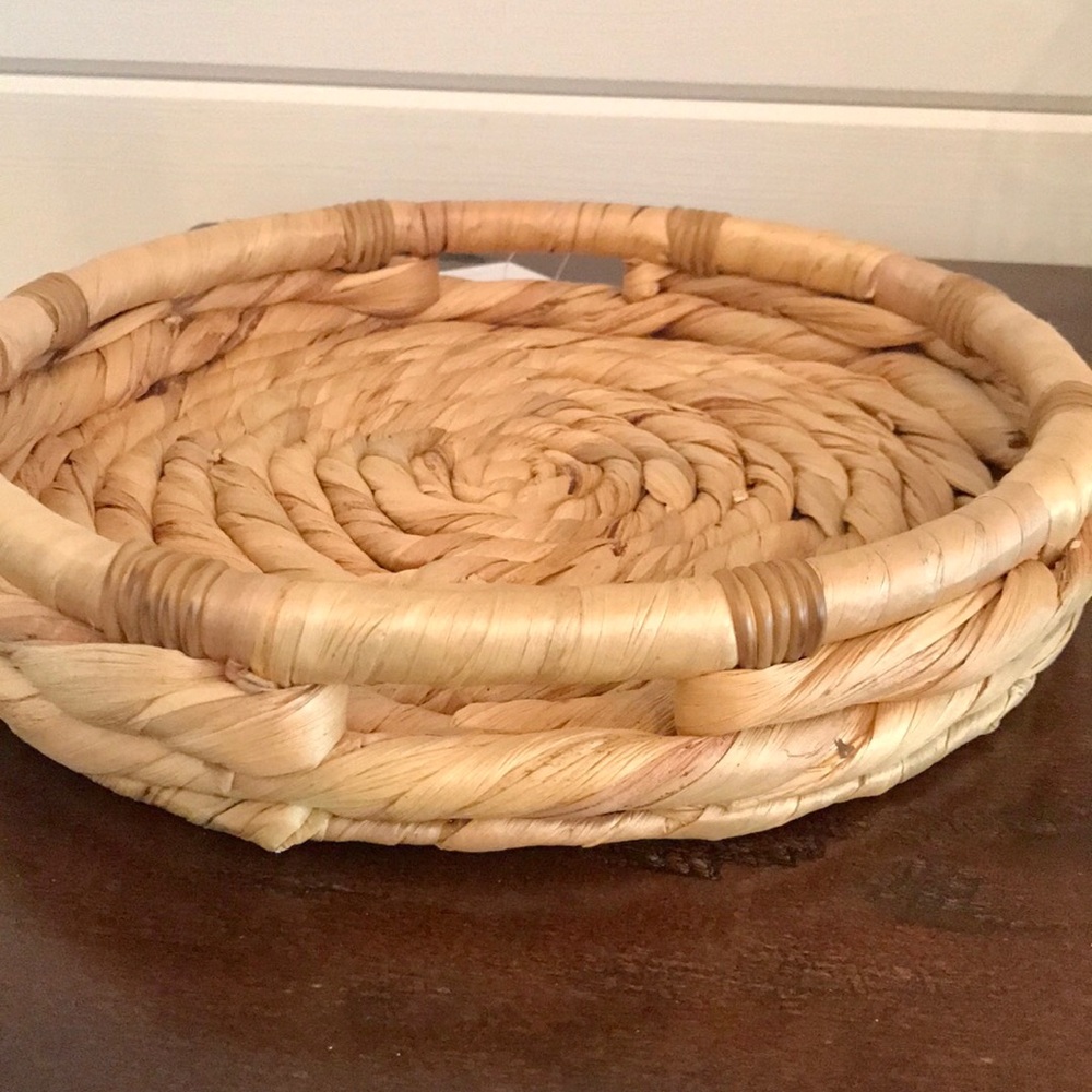 ✅Only 1 Left✅New Woven Tray - Picture 14 of 14